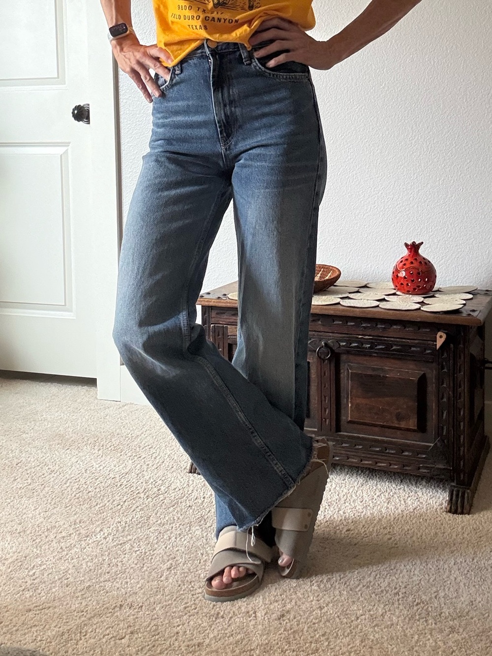 Zara High-Rise Wide Leg Women’s Jeans in Dark Blue sz 2